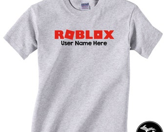Black pink t shirt roblox